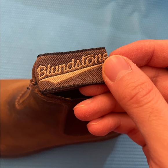 Chisel toe nubuck leather dress Blundstones - Picture 11 of 12